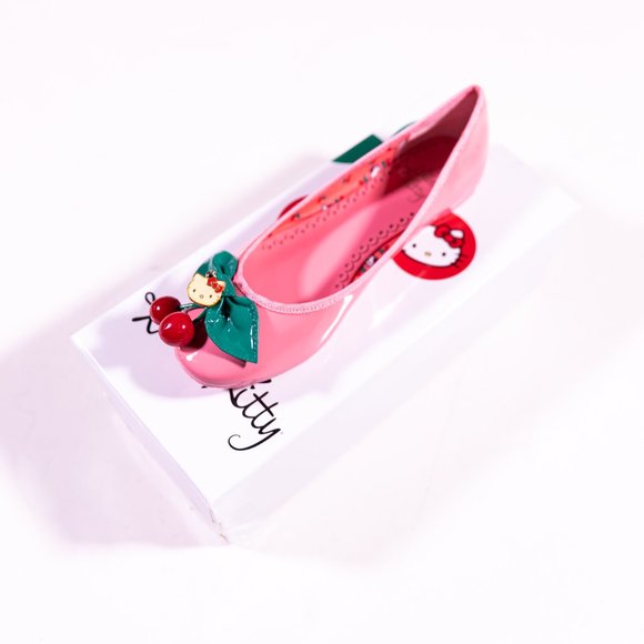 SOLD - BNIB Hello Kitty Cherry Flats - Pink - Picture 4 of 4